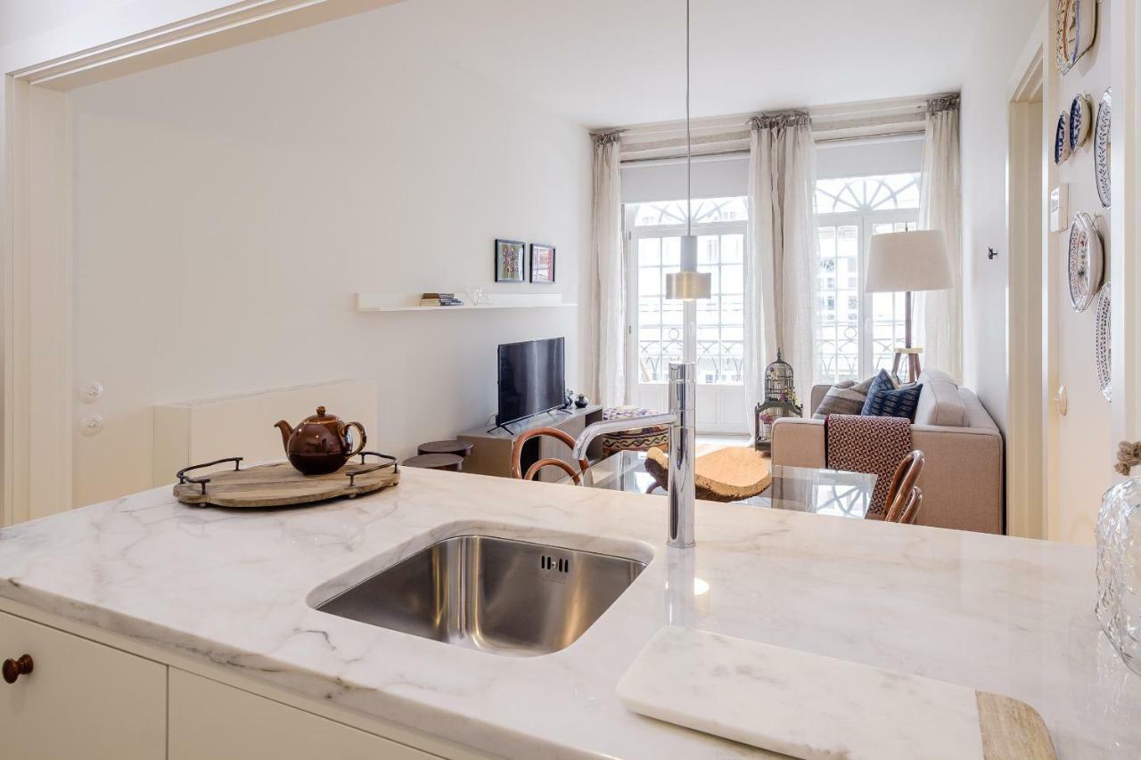 Boutique Rentals-Flores Plaza In City Historical Center OOporto Esterno foto