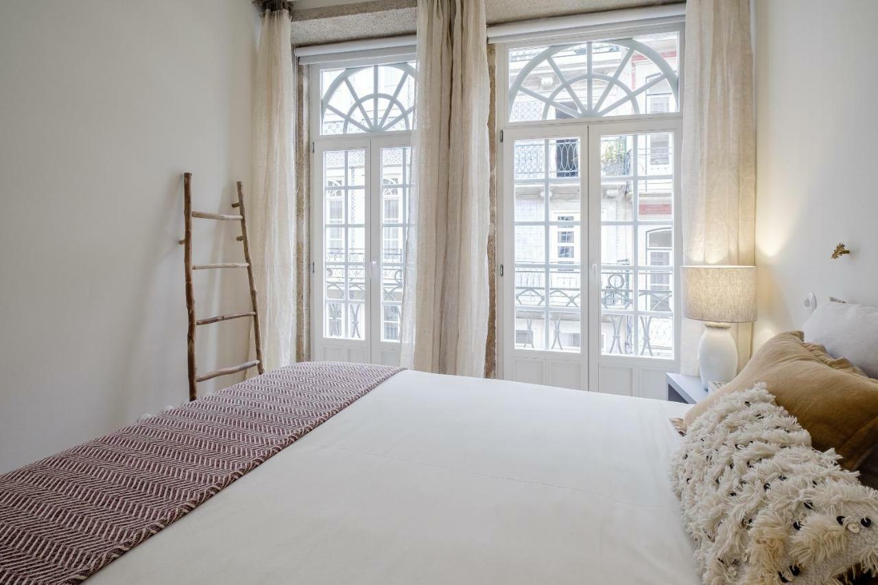 Boutique Rentals-Flores Plaza In City Historical Center OOporto Esterno foto