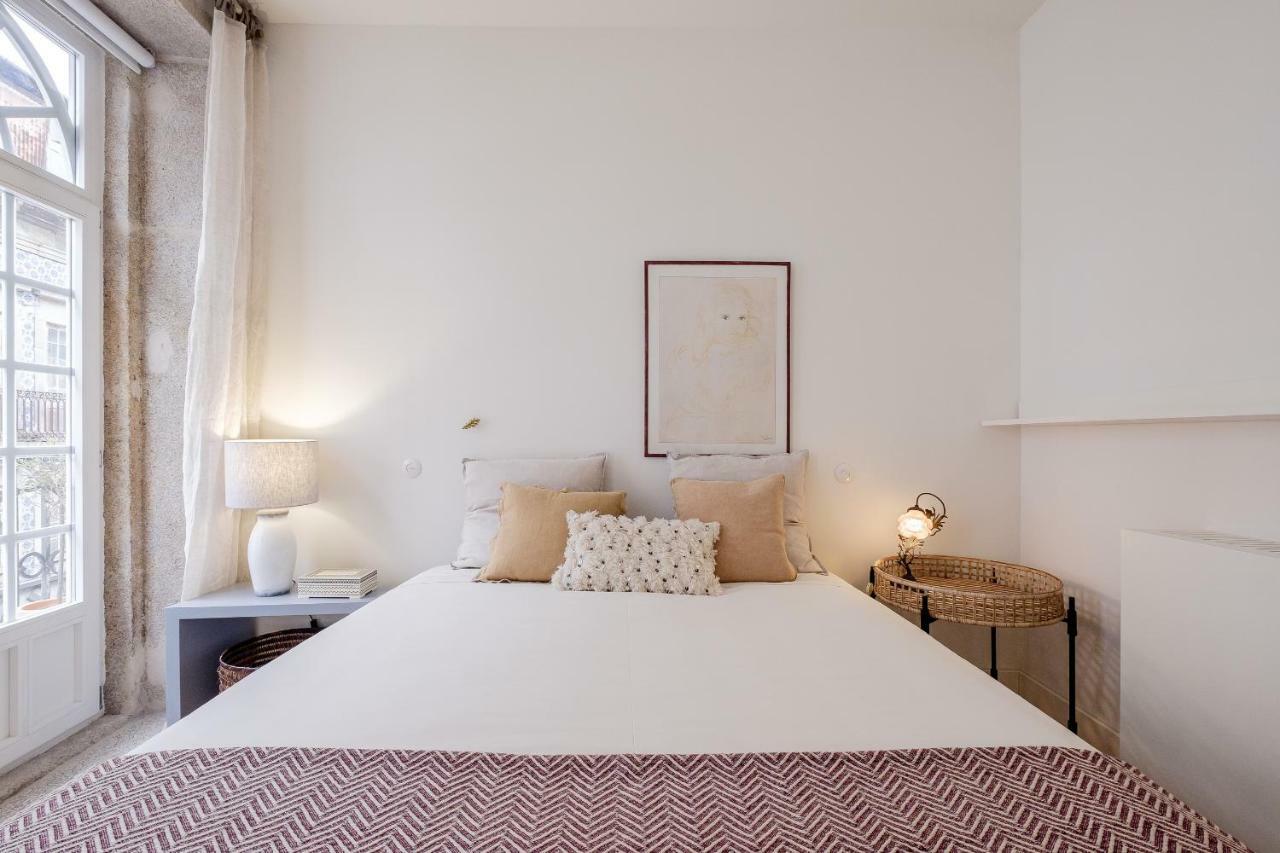 Boutique Rentals-Flores Plaza In City Historical Center OOporto Esterno foto