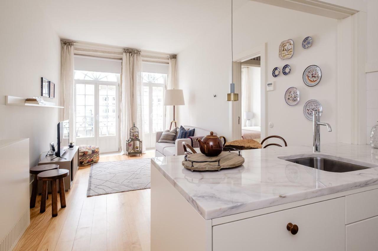 Boutique Rentals-Flores Plaza In City Historical Center OOporto Esterno foto