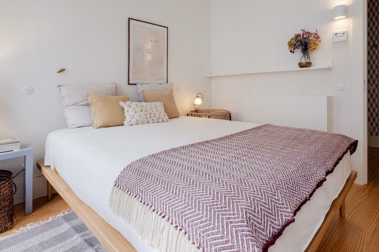 Boutique Rentals-Flores Plaza In City Historical Center OOporto Esterno foto